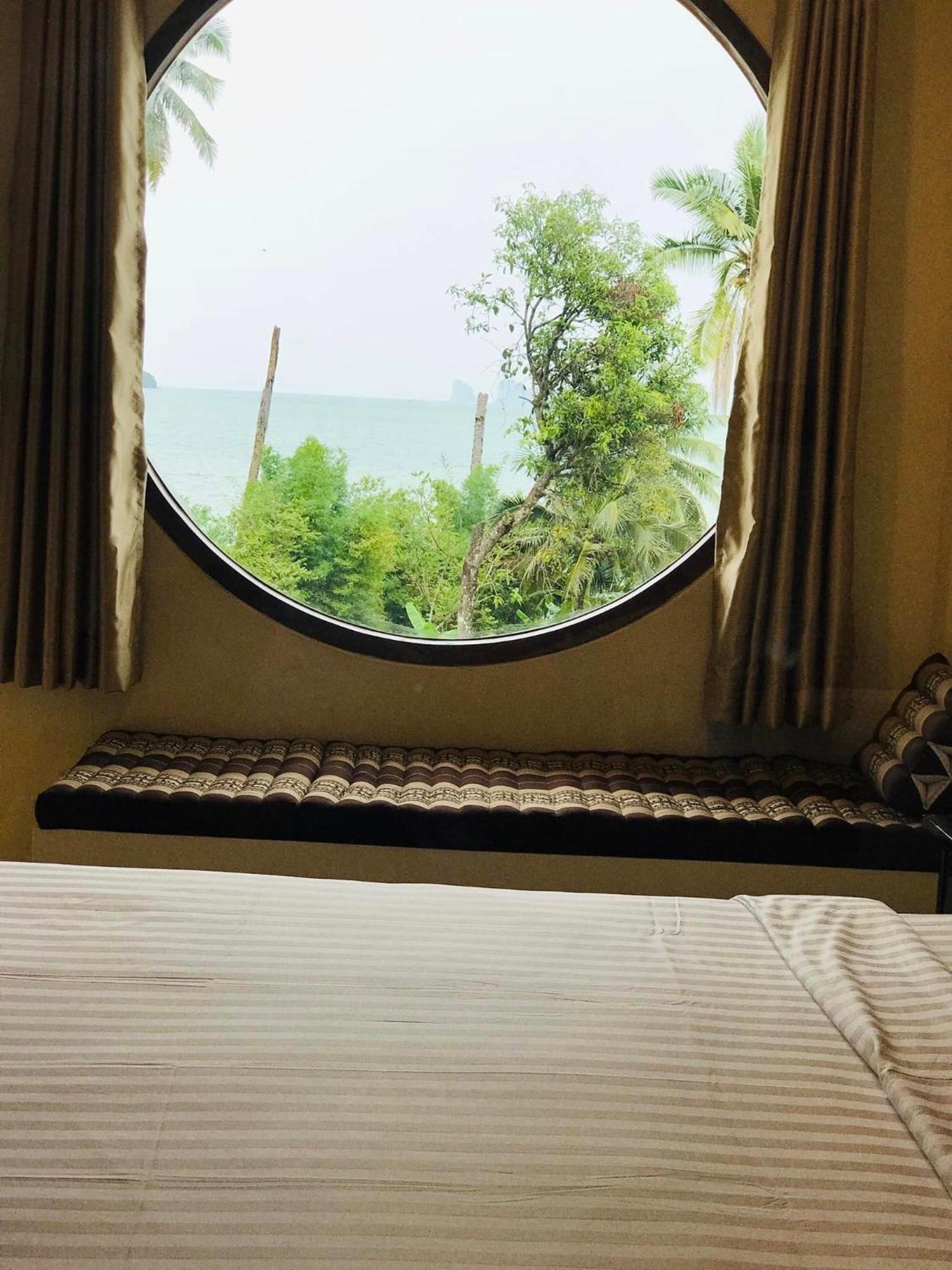 Koh Yao Yai Sea Breeze House เกาะยาวใหญ่ซีบรีซเฮ้าส์ Hotel Bagian luar foto